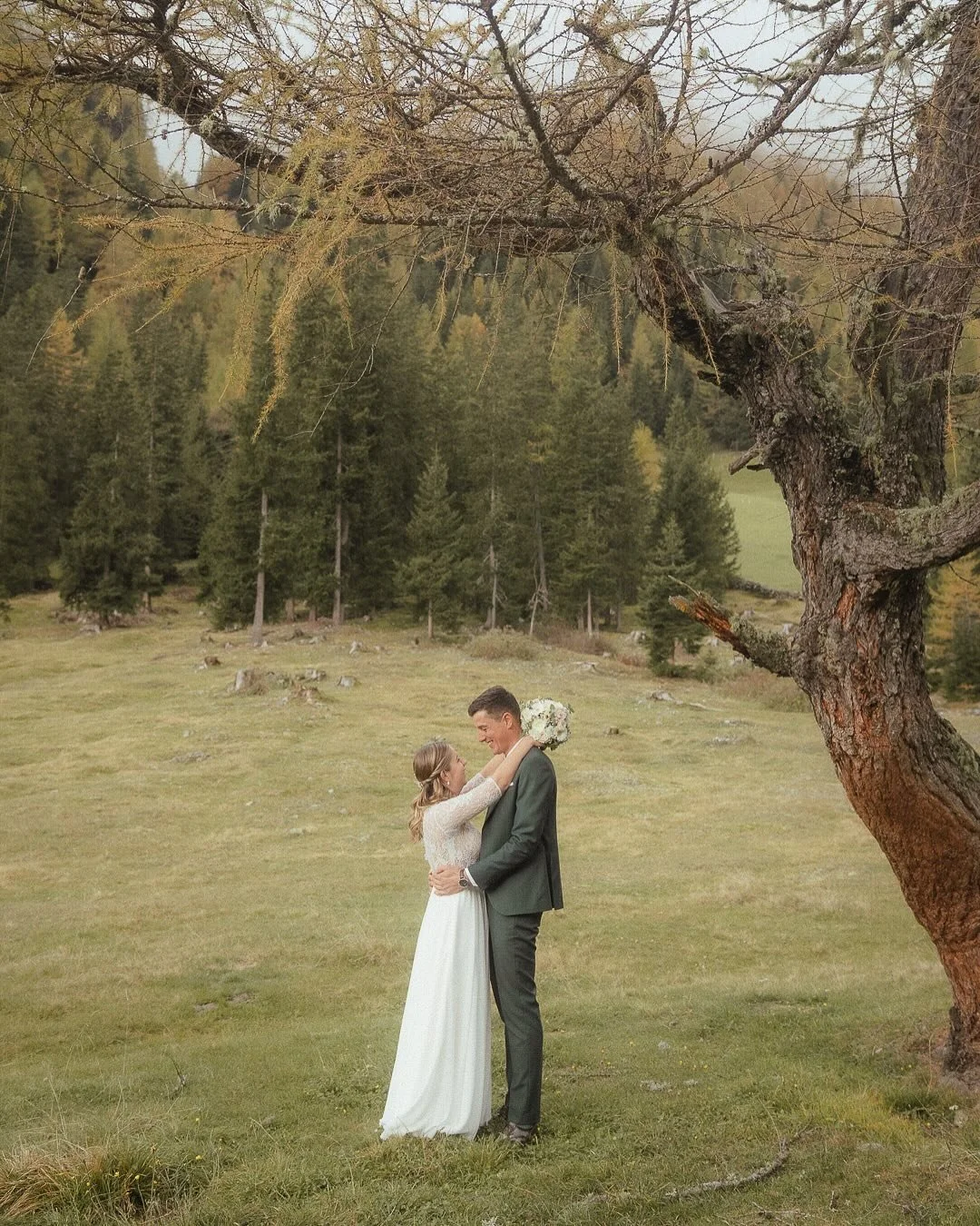 dreamy autumn weeding in Innervillgraten 🤍