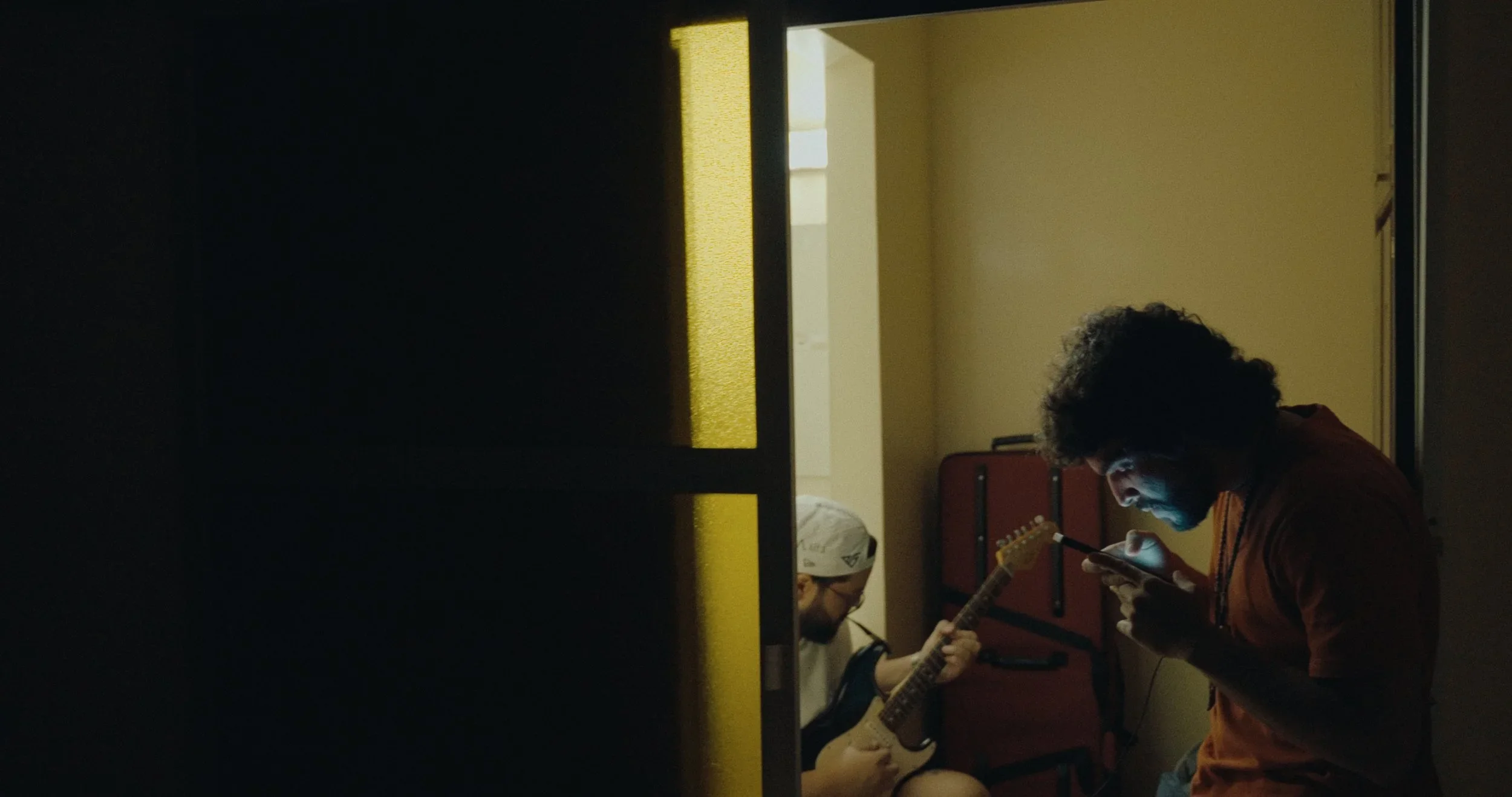  Sweet Jungle - Aguadulce ft. Loujay 