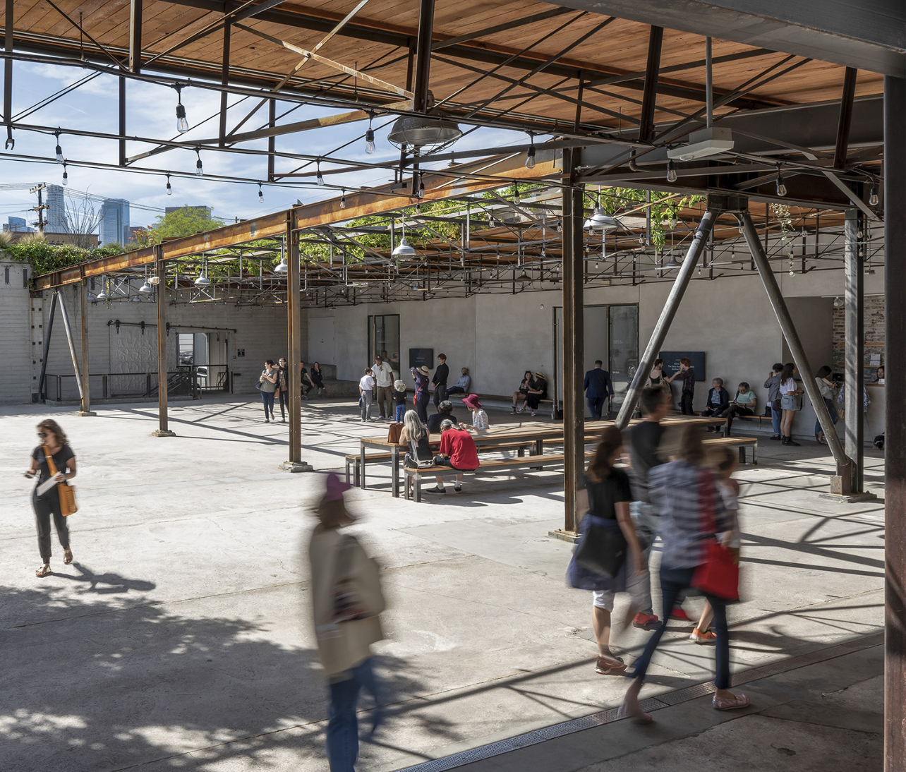 _HSC&A  Private Art Tours Pitch Deck  2026 (3).png