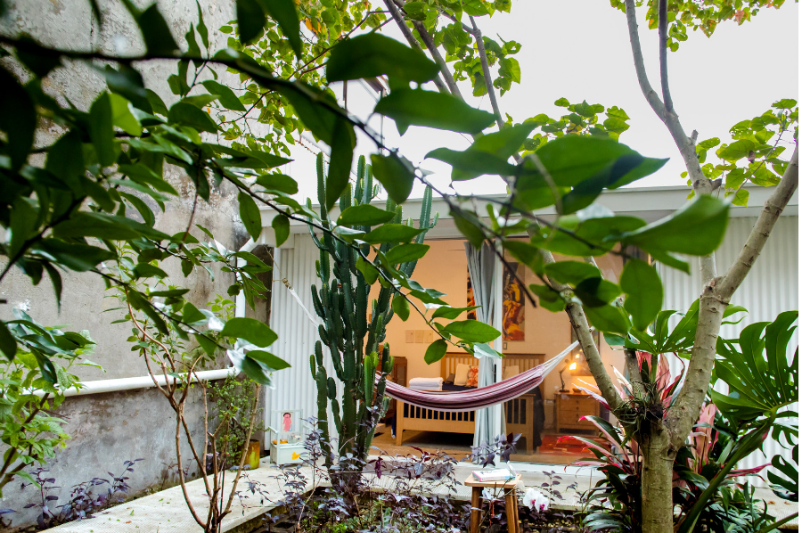 Strengthening ties between Los Angeles and Central America, HSC&A funds innovative programming at a leading Costa Rican art space.