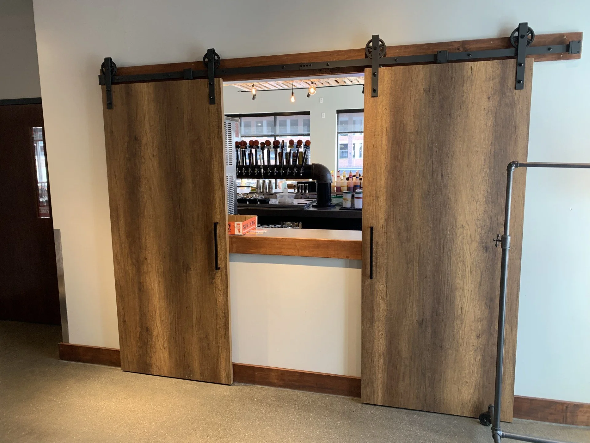 The Loft at Sun King Carmel bar