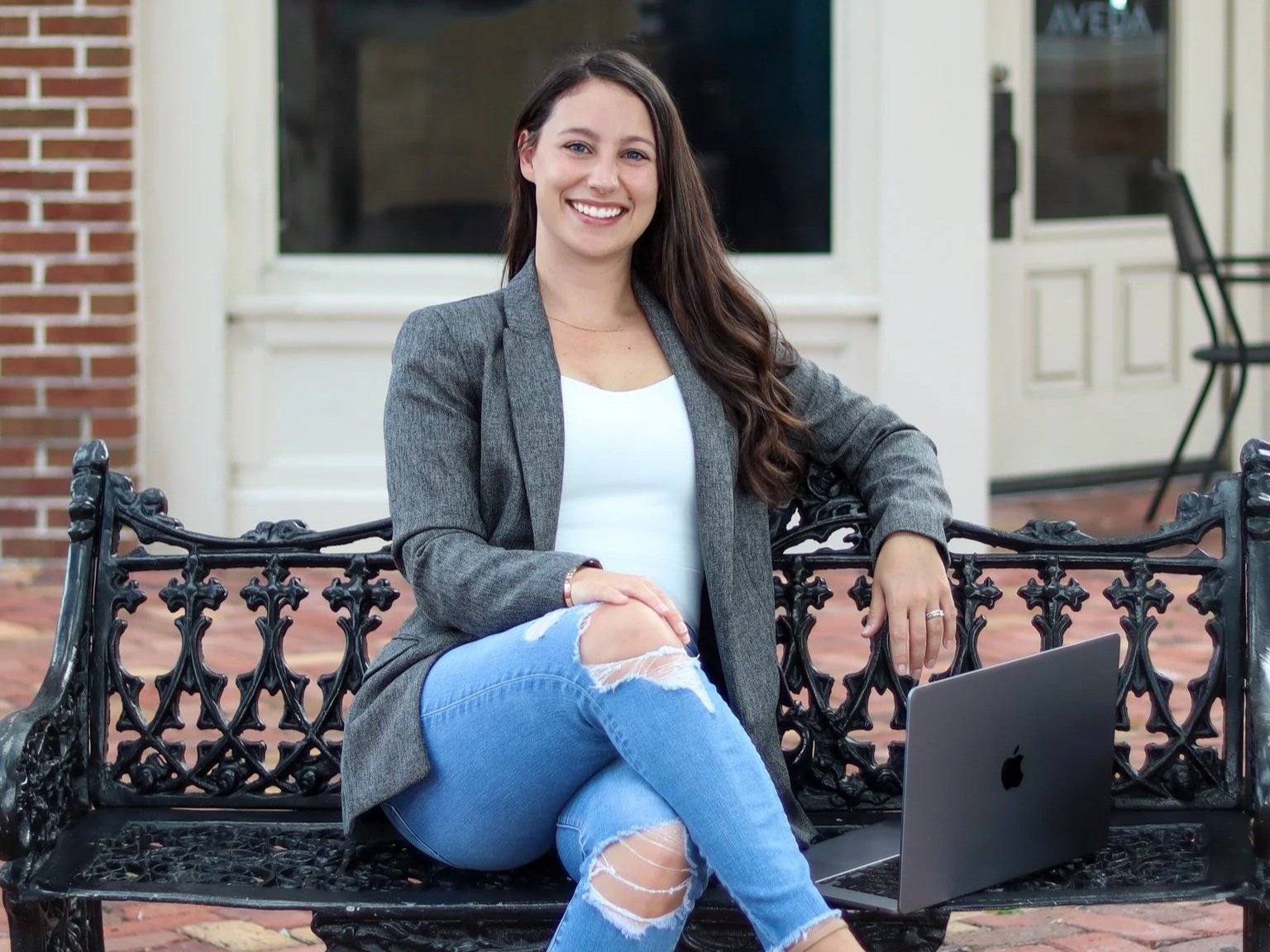 Holly Bantique, founder of Calique Paperie & Design and Little Lemon Cookies