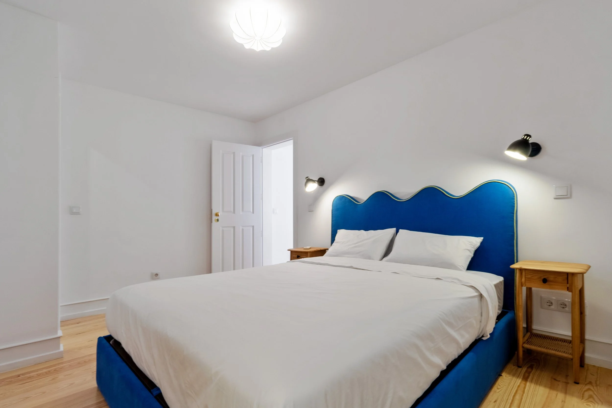 27 Bedroom 3.jpg