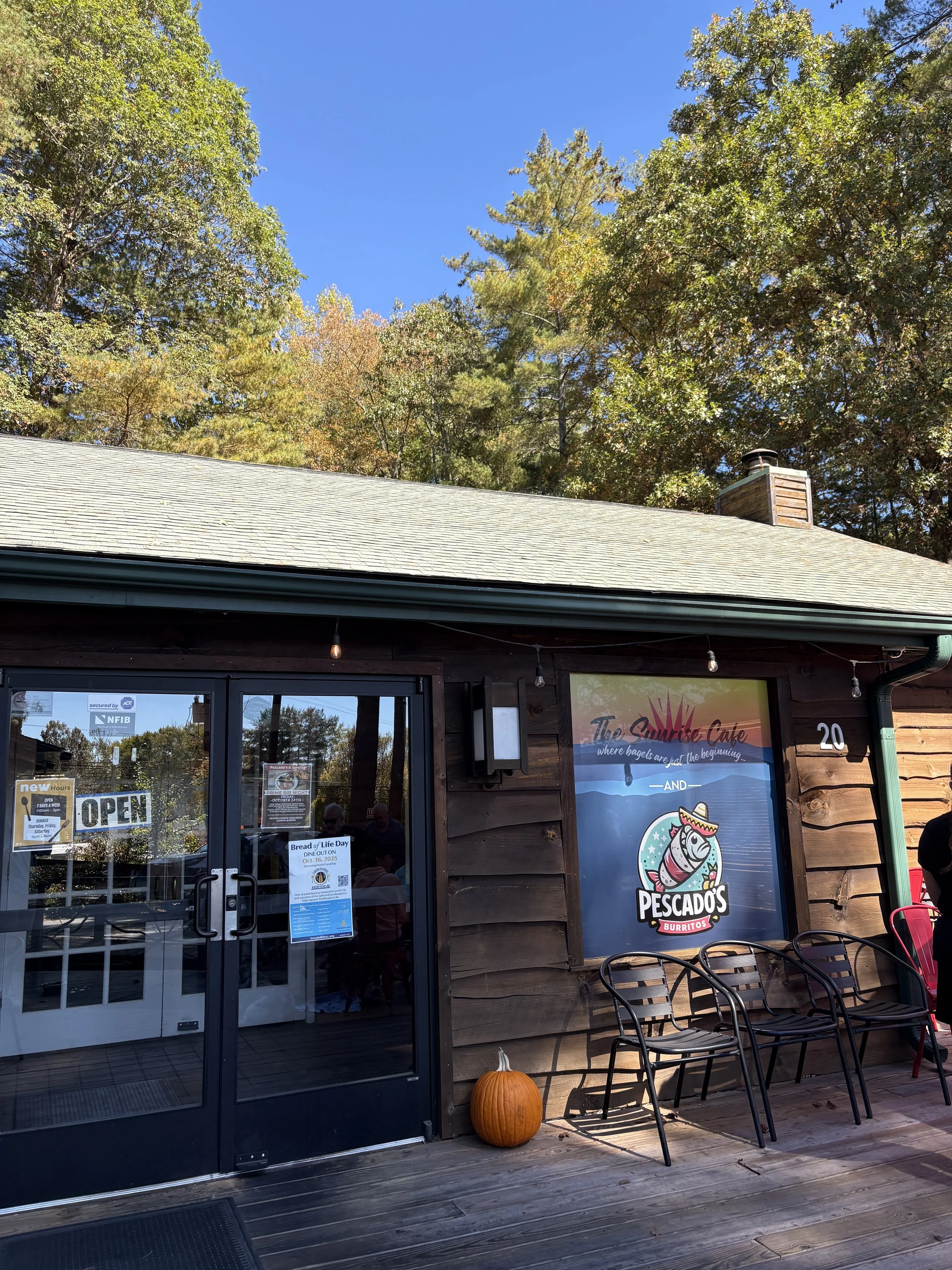 Pescado's + Sunrise Cafe