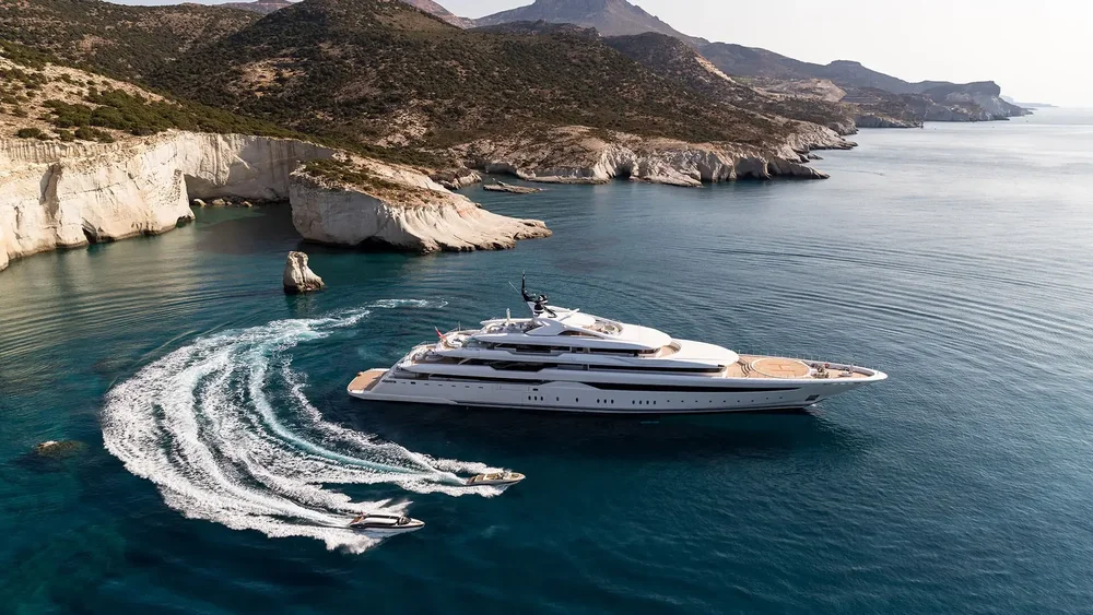 Megayachts Over 1M