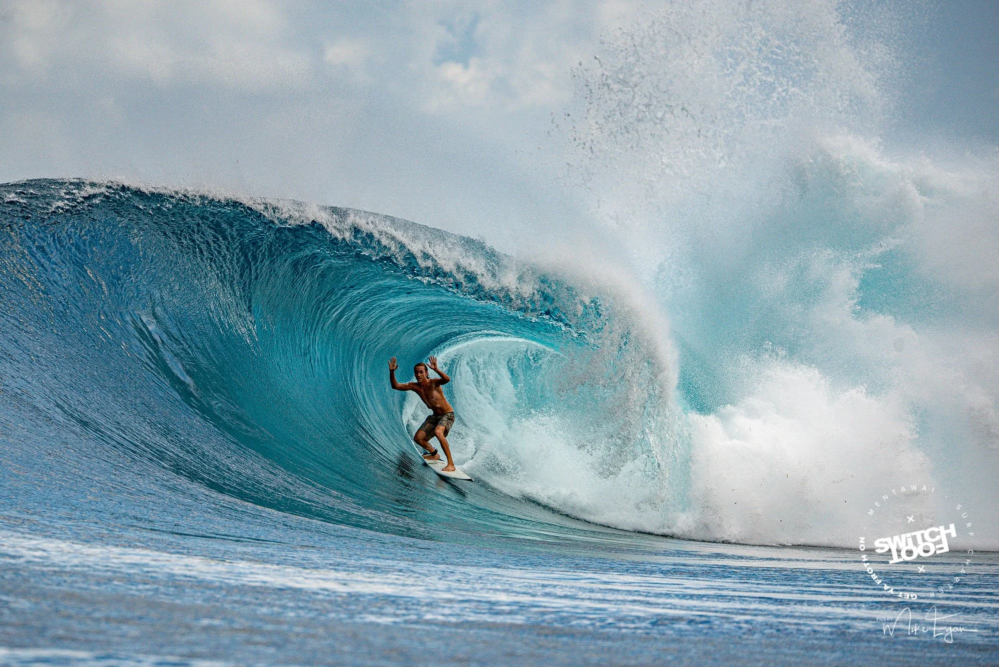 Gold Coast locals score sucky south Mentawai's on Switchfoot