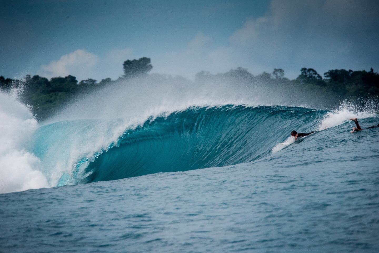 Score in 2024. We have trip available 30 Aug - 9th Sept 24. Tag a mate below who needs to put down the tools down and just go surfing !

#mentawai #switchfootmentawai #getyafrothon

Pics @byronwaves