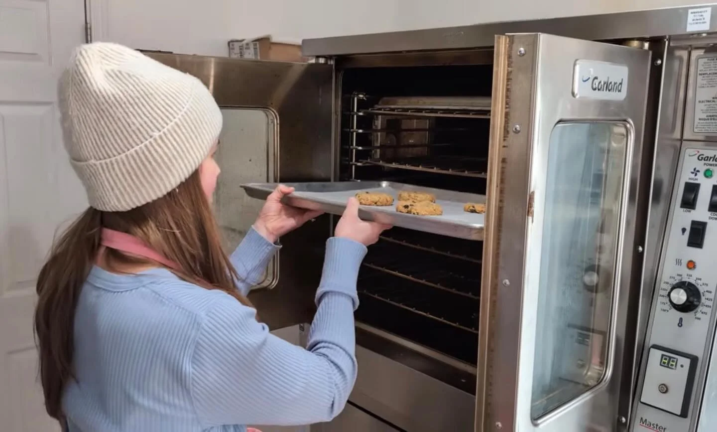 Behind every great bake is a kitchen that believes in you! 

We&rsquo;re proud to support Toronto&rsquo;s food entrepreneurs. The bakers and makers building something delicious from the ground up.

Our DineSafe-certified shared kitchen gives you the 