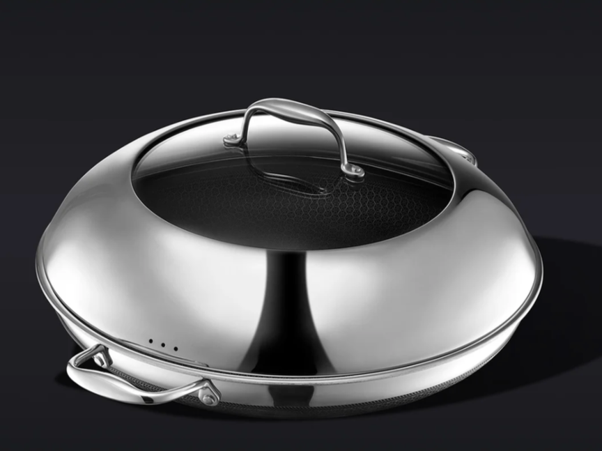 HEXCLAD pan with lid
