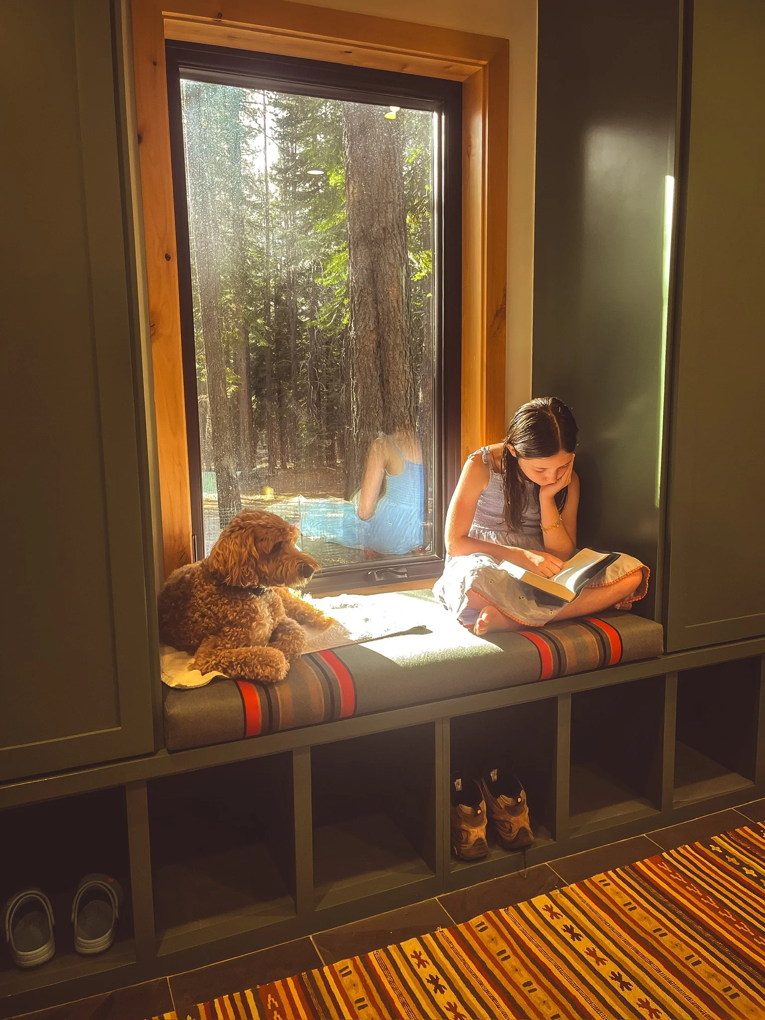 Cozy nooks for reading books or napping