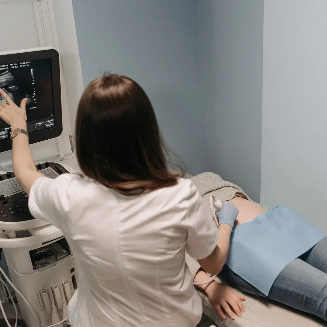 Aortic Insight: Abdominal Aorta Clarity for Safer Clinical Decisions