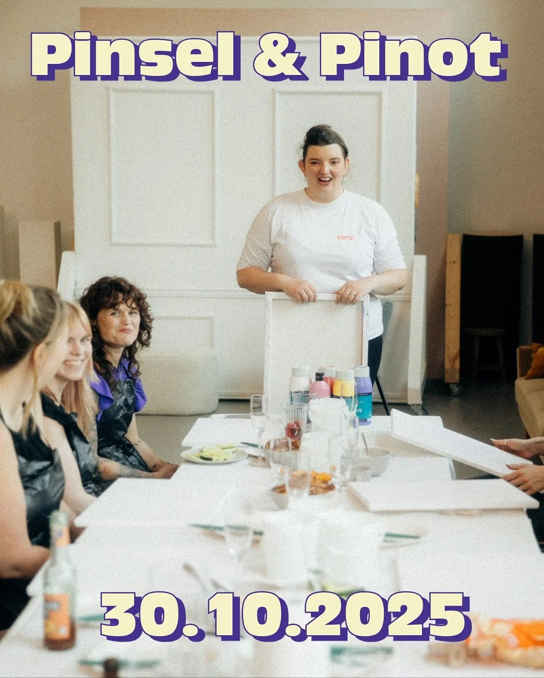 Du suchst nach einer kreativen Auszeit und bist Halloween Fan? Dann habe ich da was f&uuml;r dich 🎃 Pinsel &amp; Pinot startet in die n&auml;chste Runde - am 30.10.2025 findet meine Art Night im Plattform Studio in Mainz statt. 
Wir malen mit Acrylf