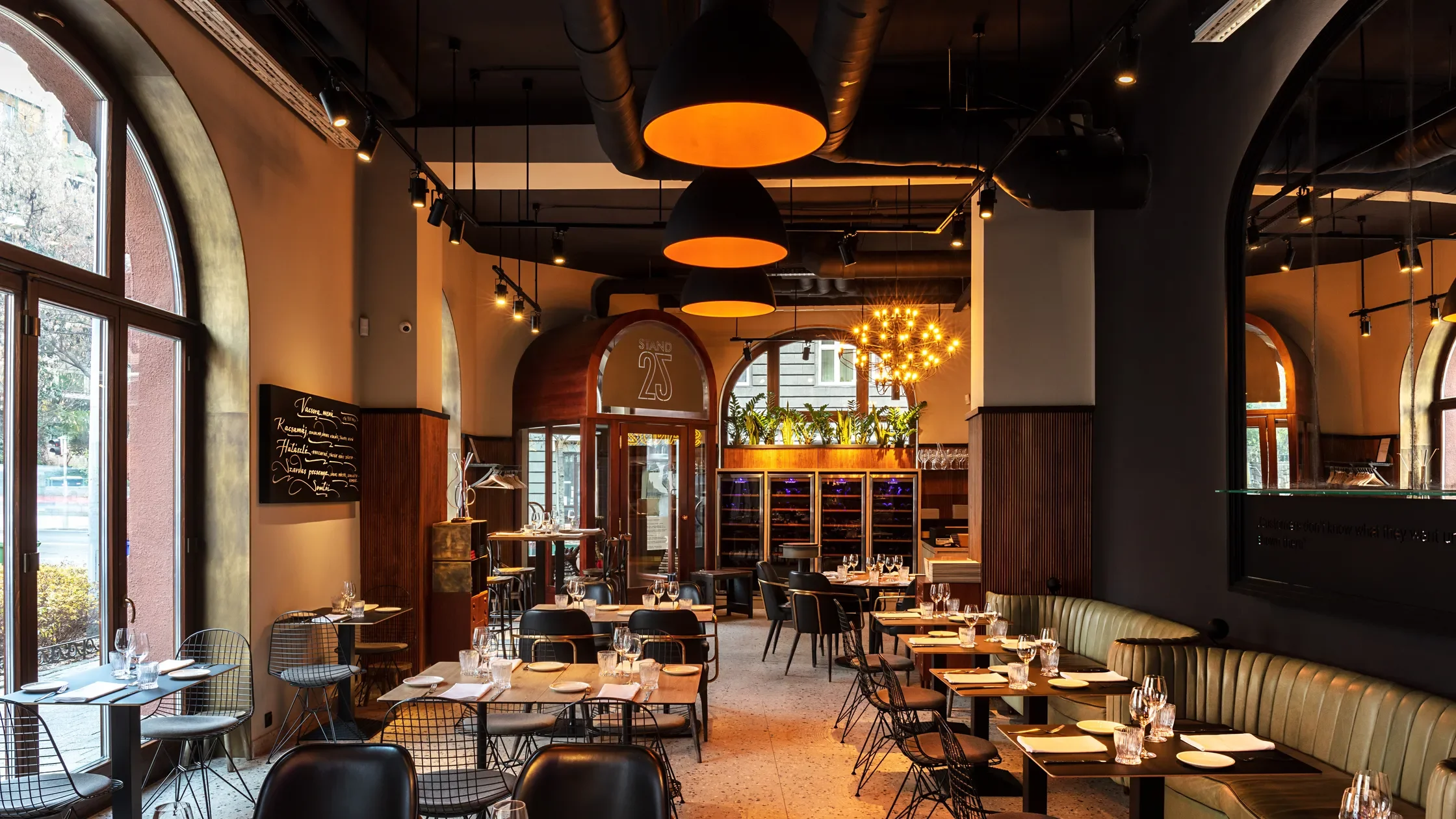 Stand25 Bisztró-budapest-nov24-pr-global1.webp