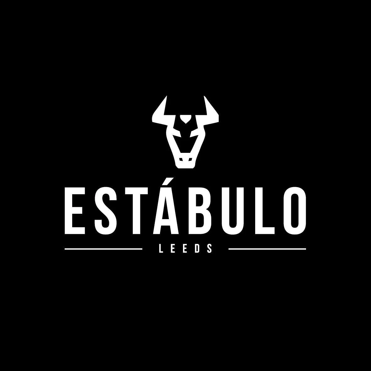 Black and white logo with a stylized deer head above the text 'ESTÁBULO LEEDS' with decorative lines.