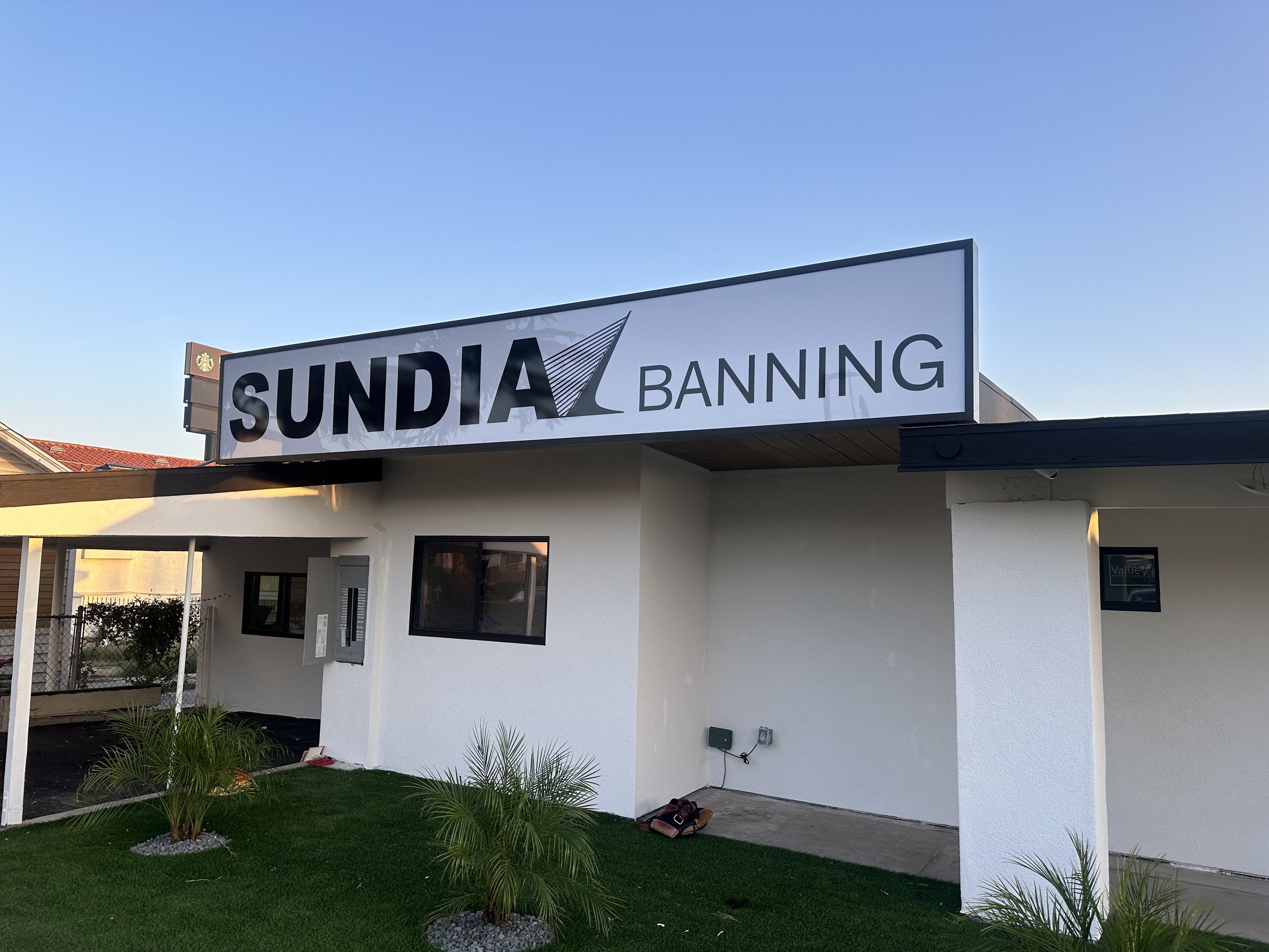 Sundial Collective Weed Dispensary banning Exterior photo