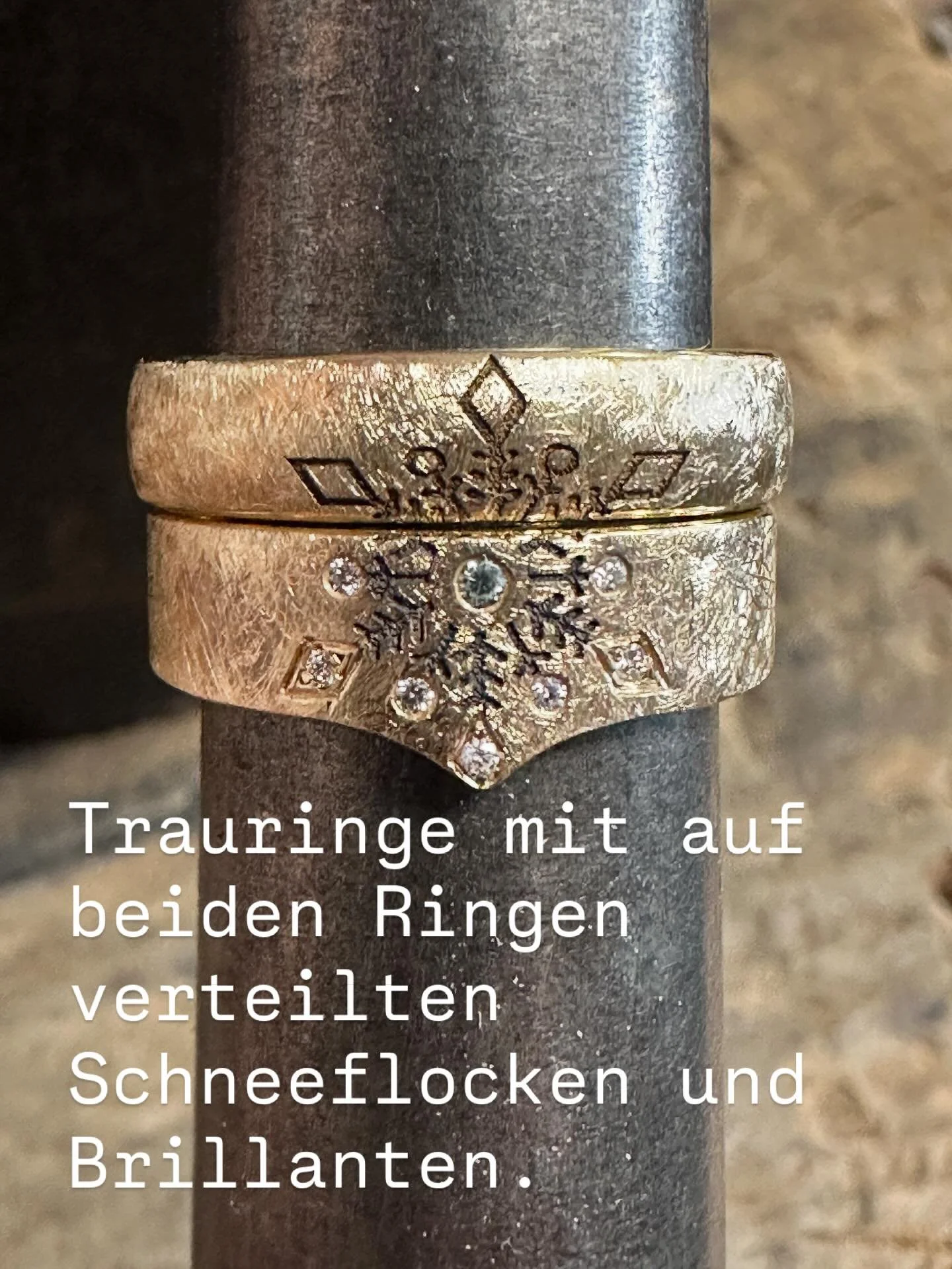 #goldschmiede #trauringe  #schmuck #handwerk #individuell #design #essen #ruhrgebiet #ring #verlobungsring #Handarbeit #heirat  #kette #Ohrring 
#Armreif #Werkstatt #goldschmiedewerkstatt #gold #silber #Platin #Palladium #rosegold #rotgold #wei&szlig