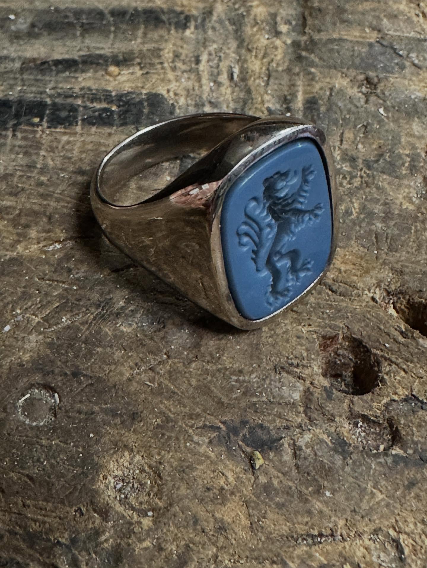 #goldschmiede #trauringe  #schmuck handwerk individuell design essen ruhrgebiet ring verlobungsring Handarbeit heirat  kette Ohrring 
Armreif Werkstatt goldschmiedewerkstatt gold silber Platin Palladium rosegold rotgold wei&szlig;gold mokumegane Heri