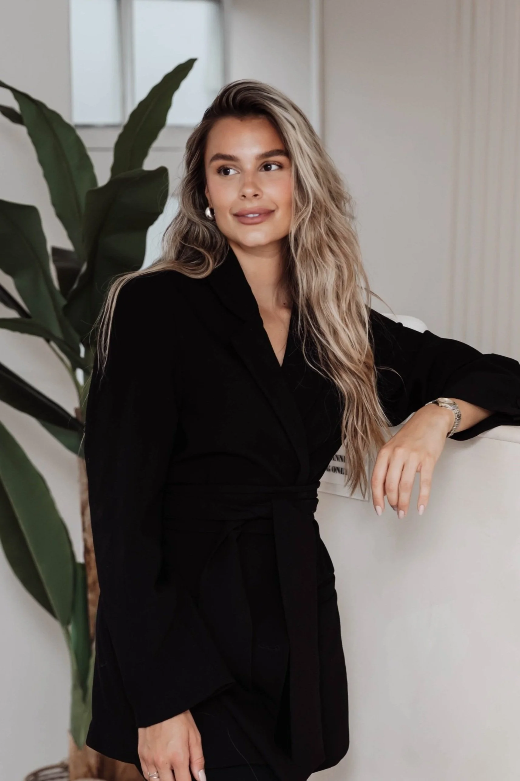 Zo & Co Cosmetics | Enhance Your Look – Book Now