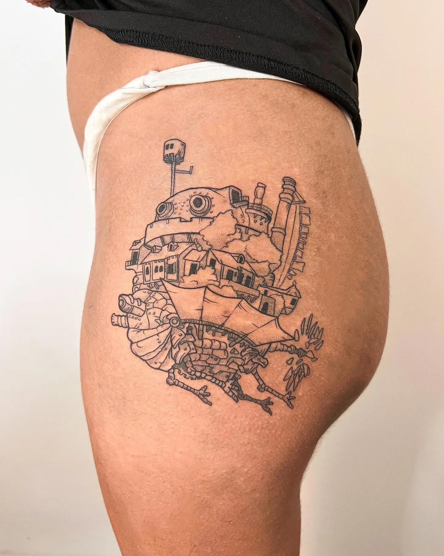 Anime flash week is coming soon! ⚡
Here&rsquo;s a piece made by junior artist @lessandro.tattoo on our last anime flash week! Howl&rsquo;s moving castle! 🏰
.
.
.
#tattoo #tattoos #ink #tattooartist
#london #londontattoo #londontattooartist
#flash #a
