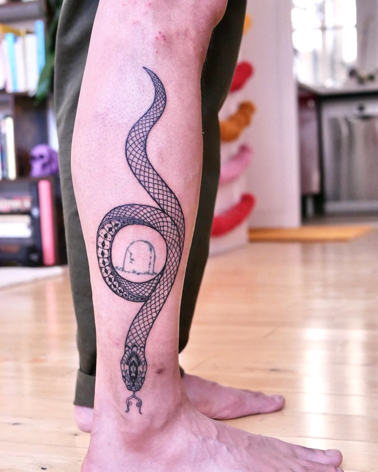 Well done to our apprentice @ellieic._ for completing her first and largest original tattoo 👌🏾
Snake with patterns, fine line
&bull;
&bull;
&bull;
&bull;
&bull;
&bull;
&bull;
&bull;
&bull;
&bull;
&bull;
#tattoo #snake #snaketattoo #fineline #linewo