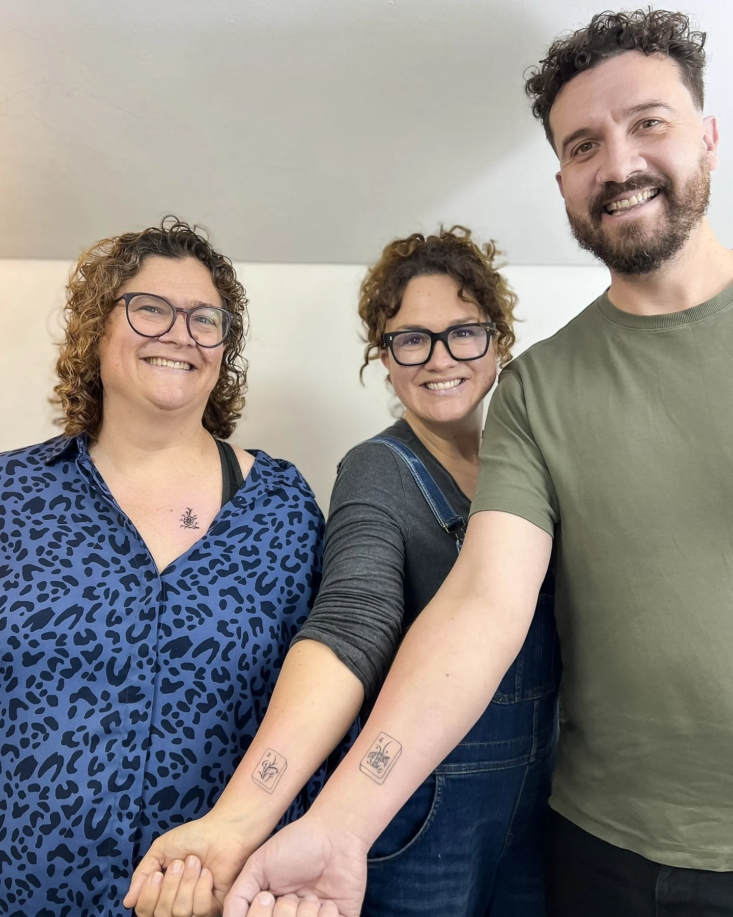 Mahjong Tiles. When a board-game is part of a life time adventures.
Thanks guys 👍
..
.
#medussatattoostudiolondon
#medussatattoostudio 
#fernandonunestattooist #blackworktattoo #lineworktattoo #linework #girlswithtattoos #guyswithtattoos #tattoo #in