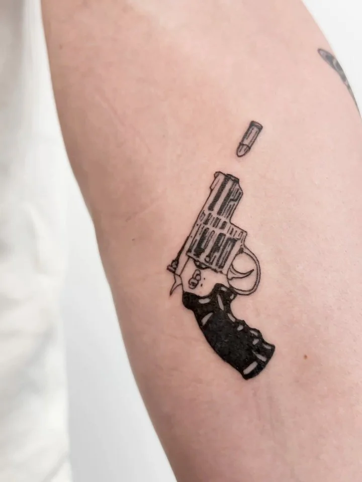 A trio of super cool black and grey tattoos done by @fernandonunestattooist with clean shading and details they just work so well together 

#fernandonunestattooist#medussatattoostudiolondon
#medussatattoostudio 
#fernandonunestattooist #blackworktat