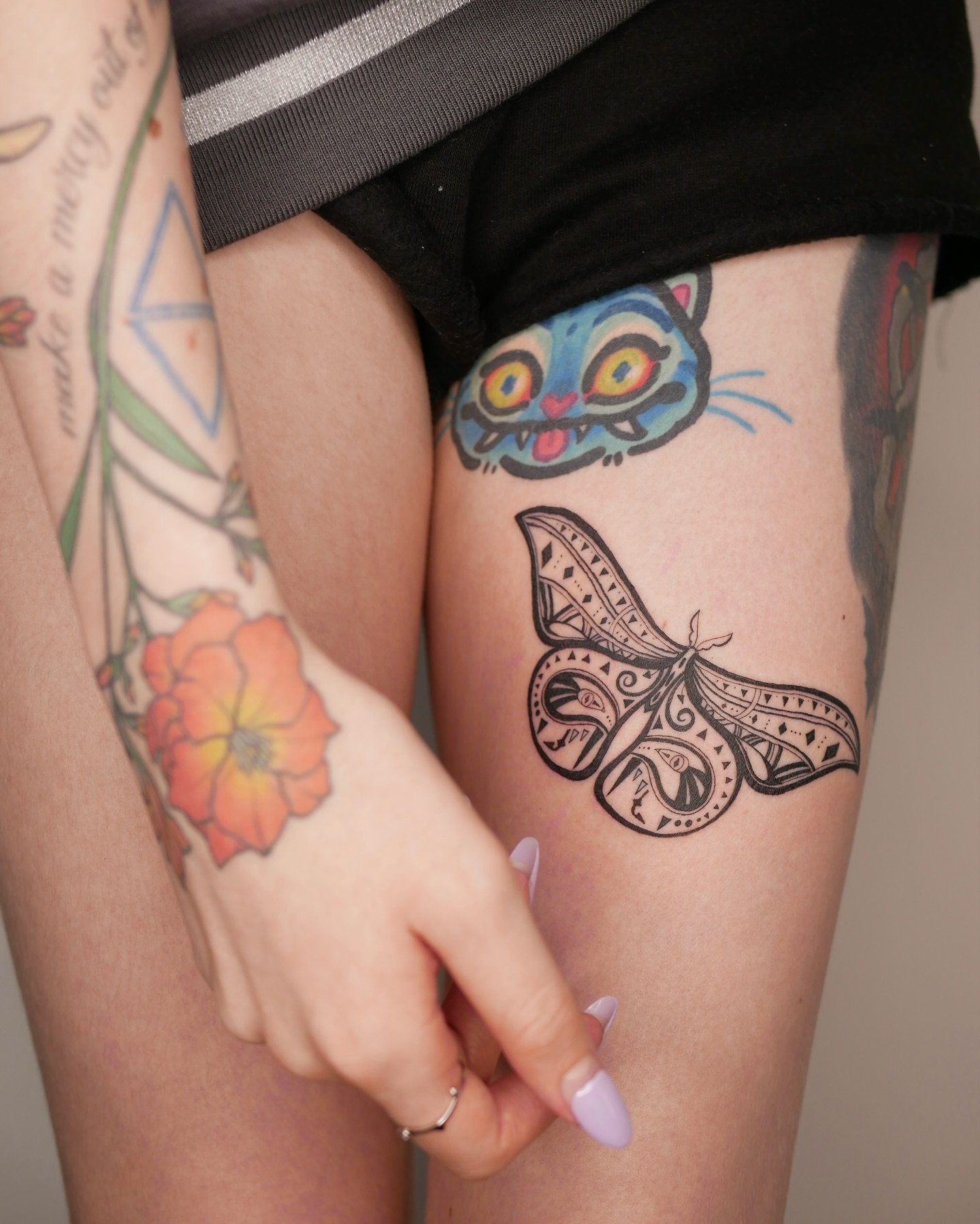 An original and customised moth design by our artist Ellie @llama.tattoos for our apprentice @v.of.swords 

If you are interested in getting a tattoo from Ellie, please DM her or the studio 🦋