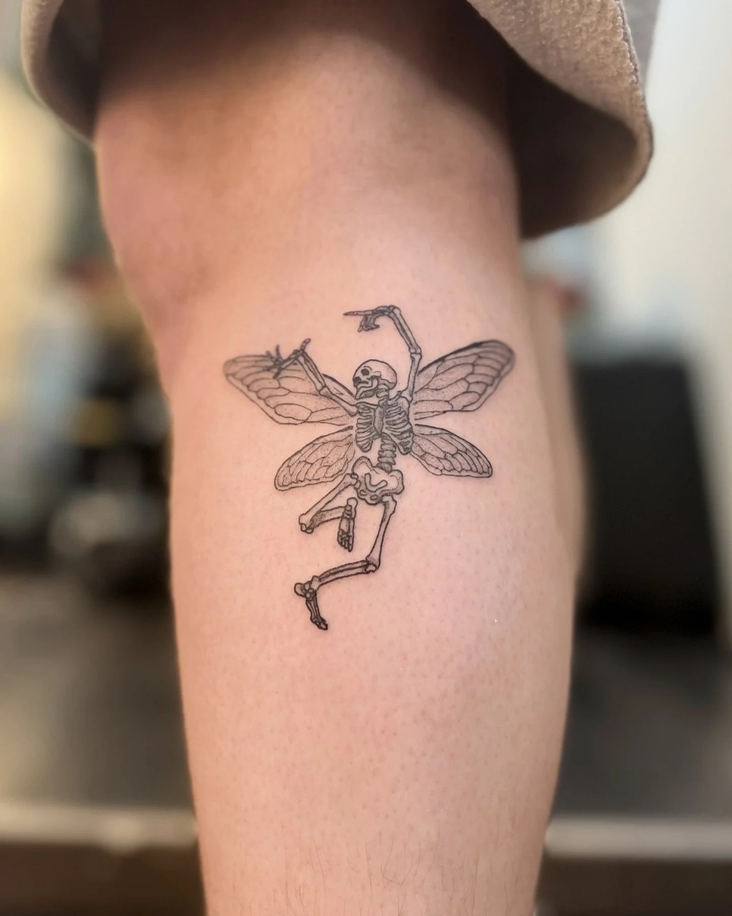 Let&rsquo;s dance
Couple match tattoo Valentines
@fernandonunestattooist 
.
#medussatattoostudio #tattooshop #lineworktattoo #chaphamjunction #dance