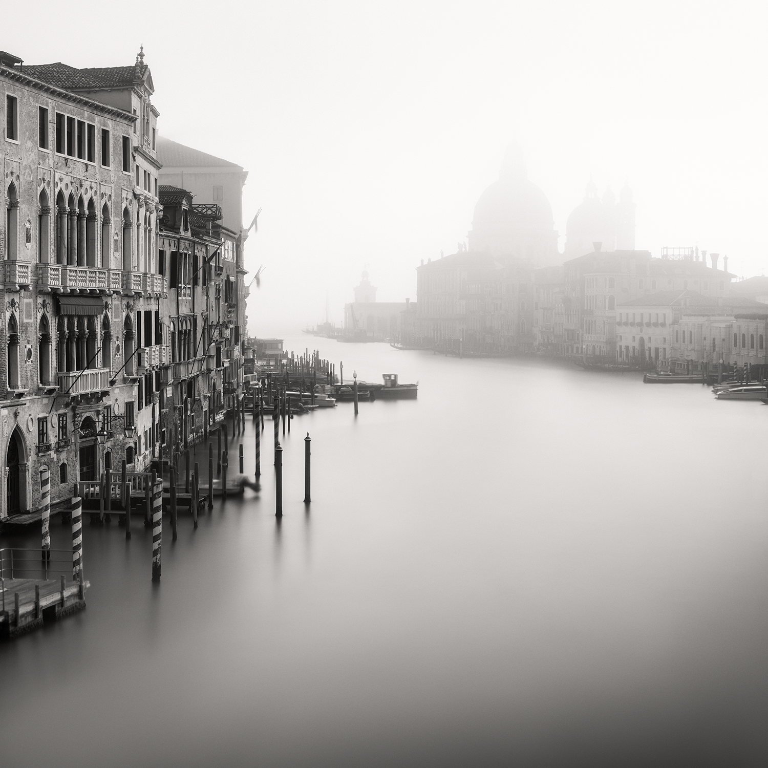 GRAND CANAL.1500PX-GR.png