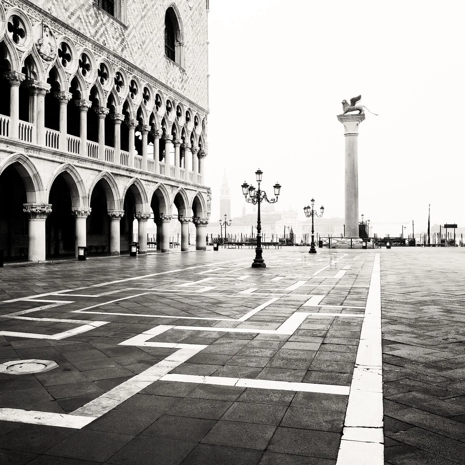 WINGED LION.1500PX-W.jpg