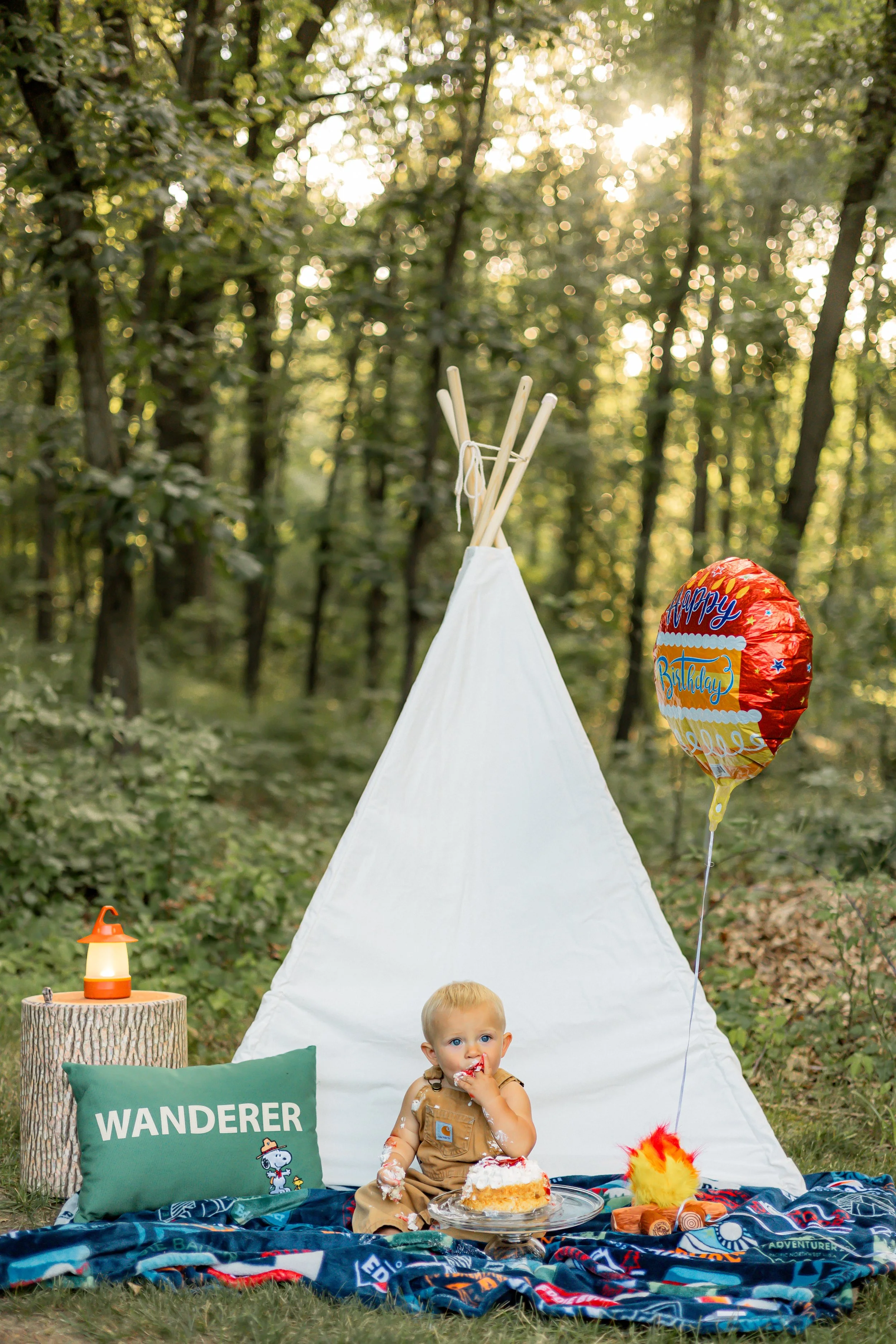 gunner bday tent.JPG
