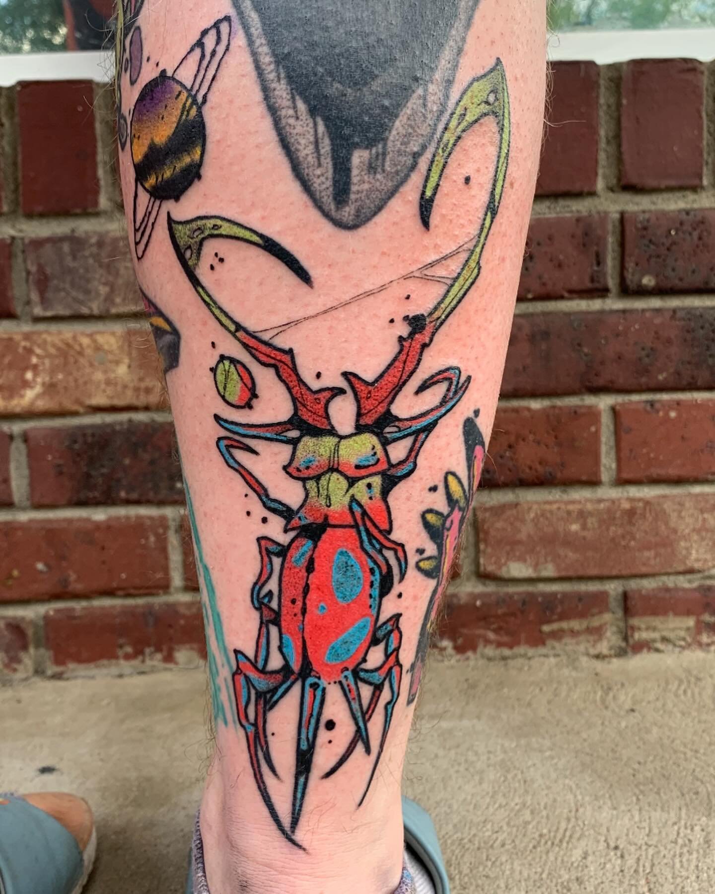 We&rsquo;d like to officially welcome @ghost_ham to the Glass Moon Crew! 🌙 Ghost Ham enjoys tattooing in his style of Neon Traditional combined with black work/dot work. He enjoys tattooing horror/sci-fi, all things aliens and anime/cartoon characte