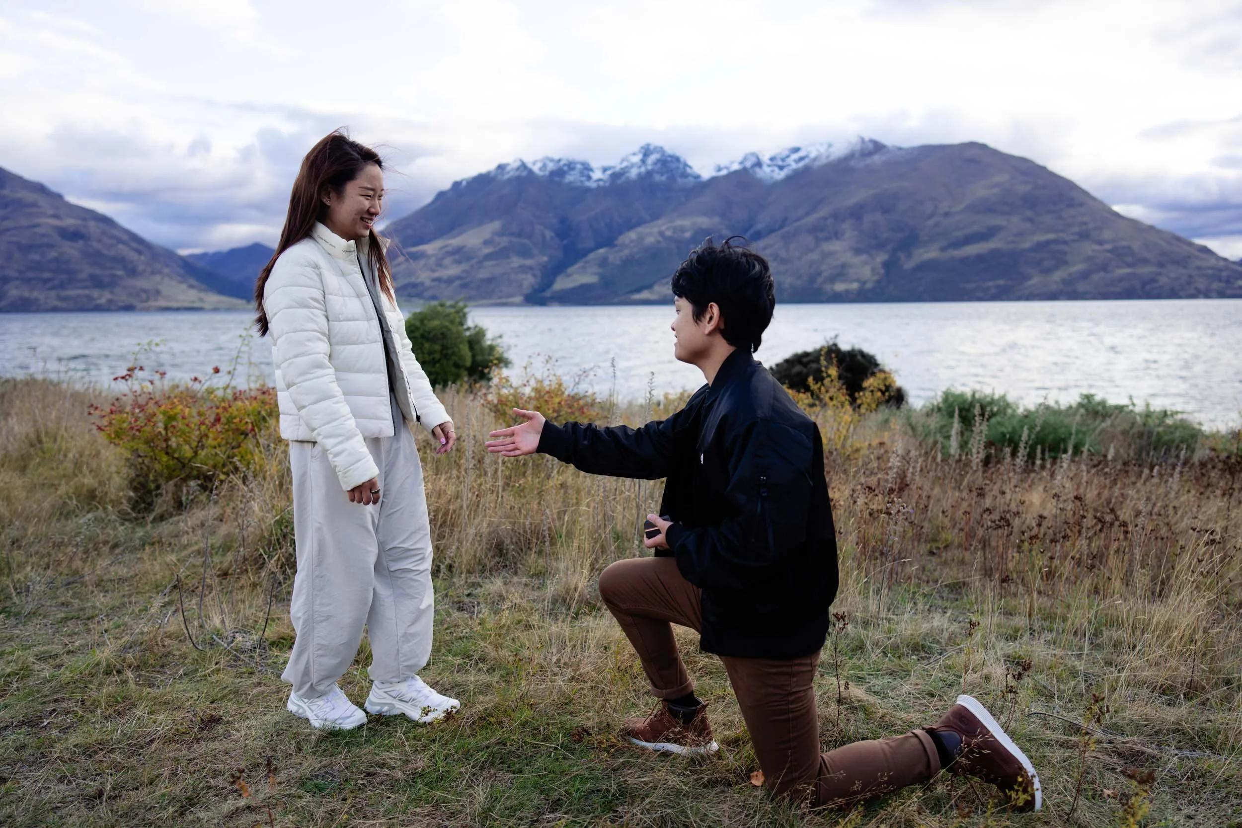 surprise-proposal-jacks-point-wedding-queenstown-1480.jpg