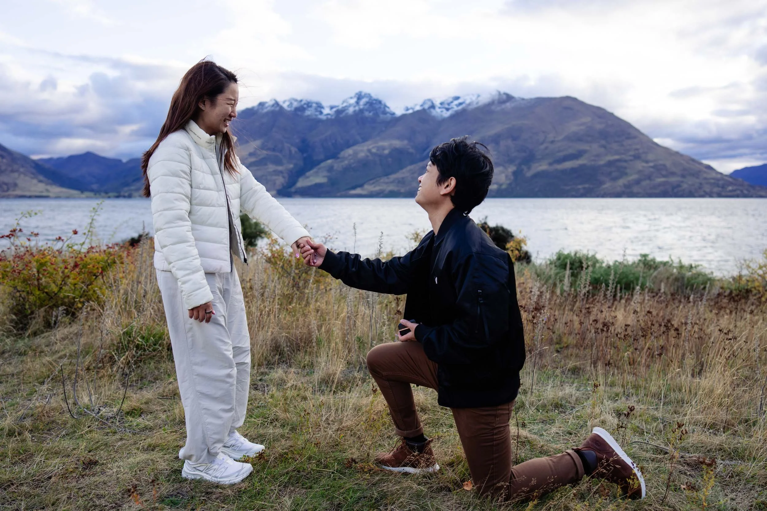 surprise-proposal-jacks-point-wedding-queenstown-1481.jpg