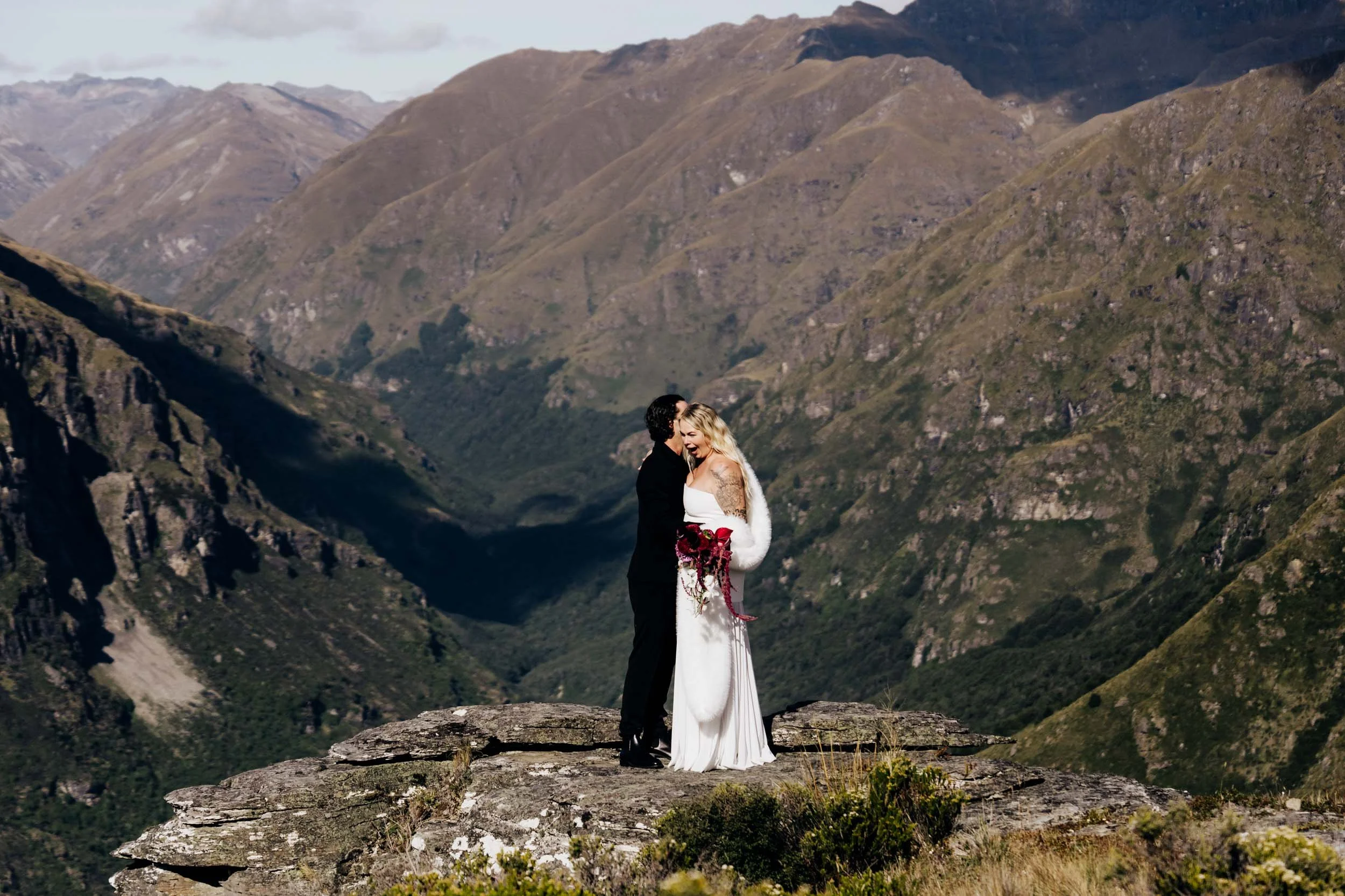 bride-groom-helicopter-elopement-wedding-queenstown-1136.jpg