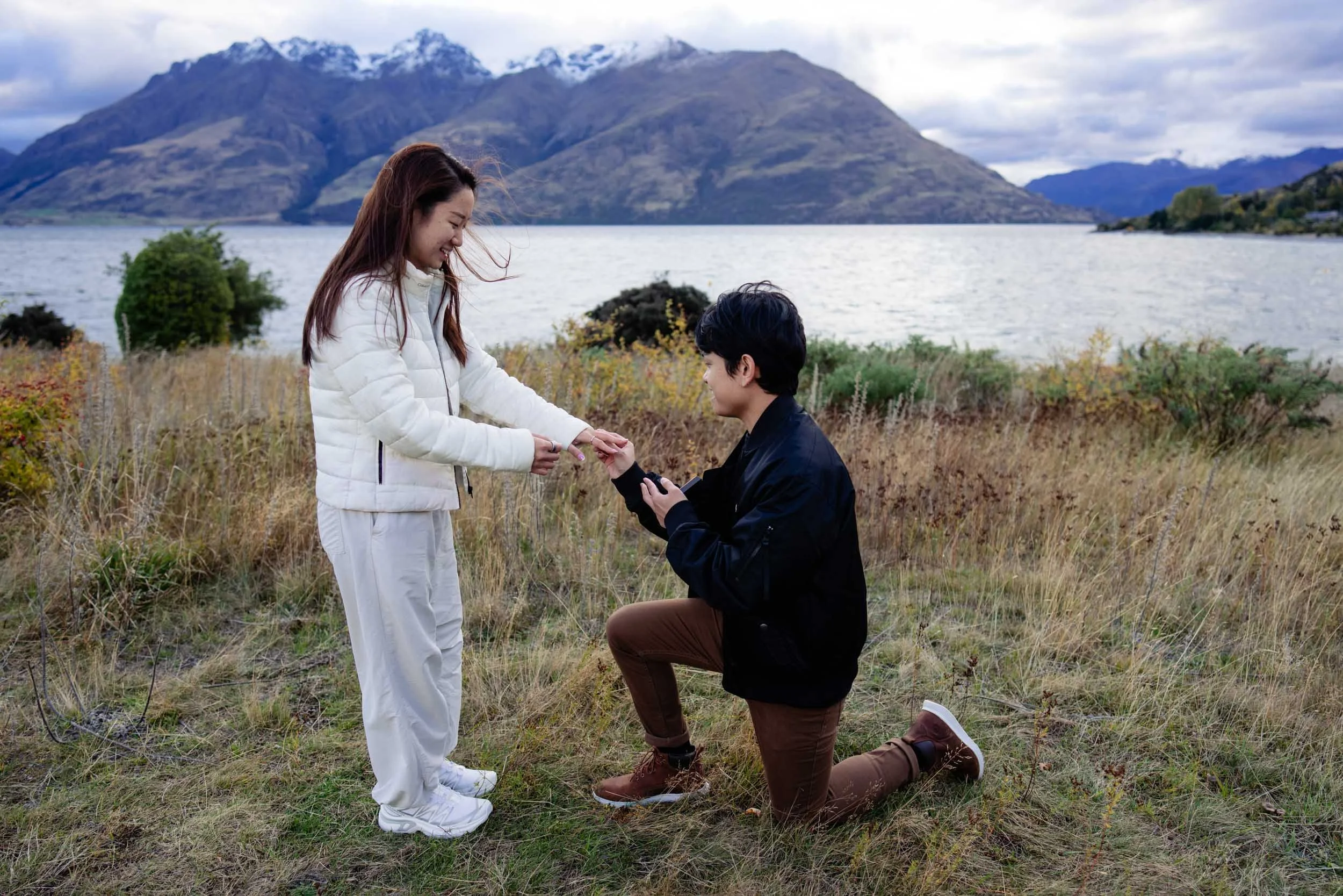 surprise-proposal-jacks-point-wedding-queenstown-1535.jpg