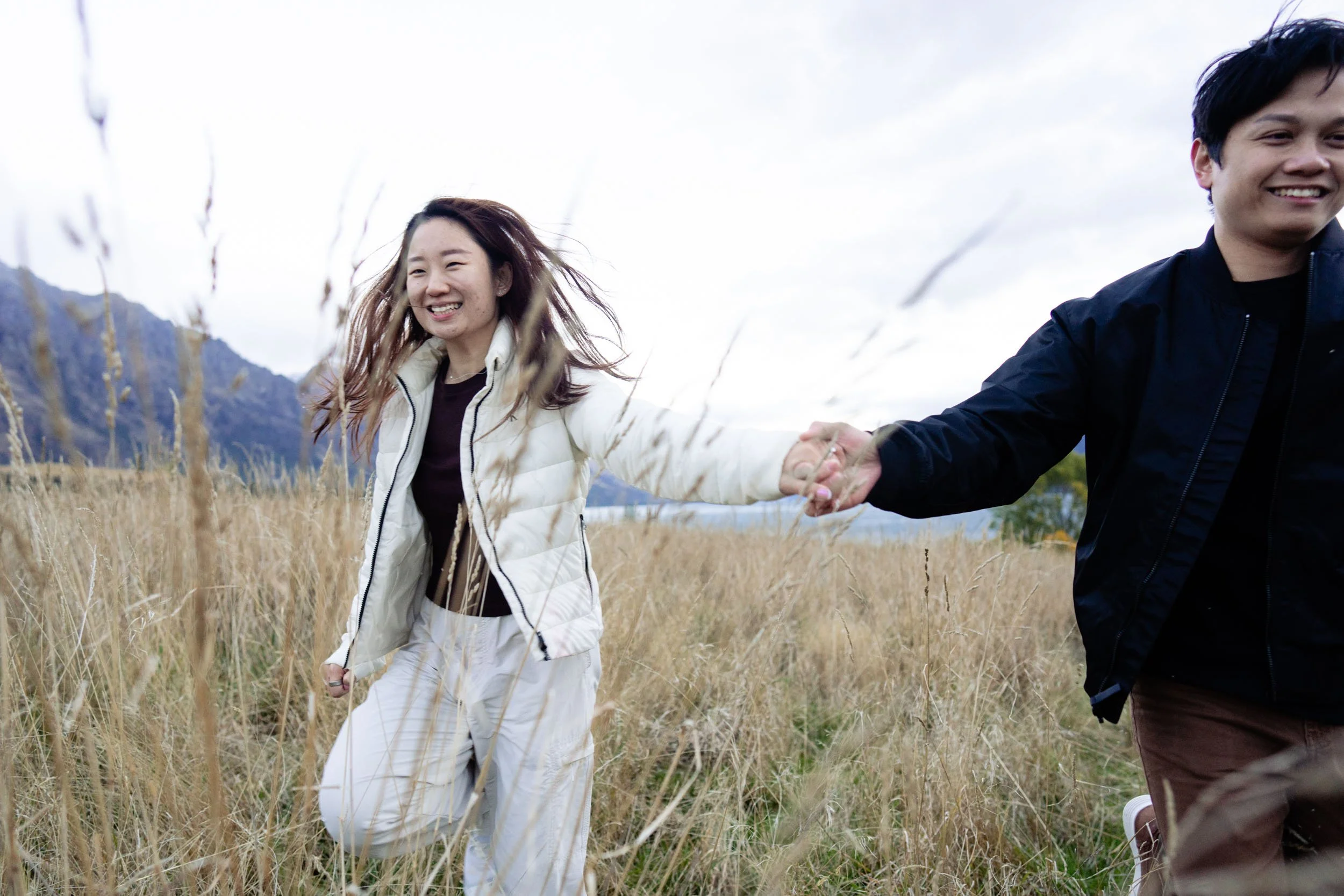 surprise-proposal-jacks-point-wedding-queenstown-1800.jpg