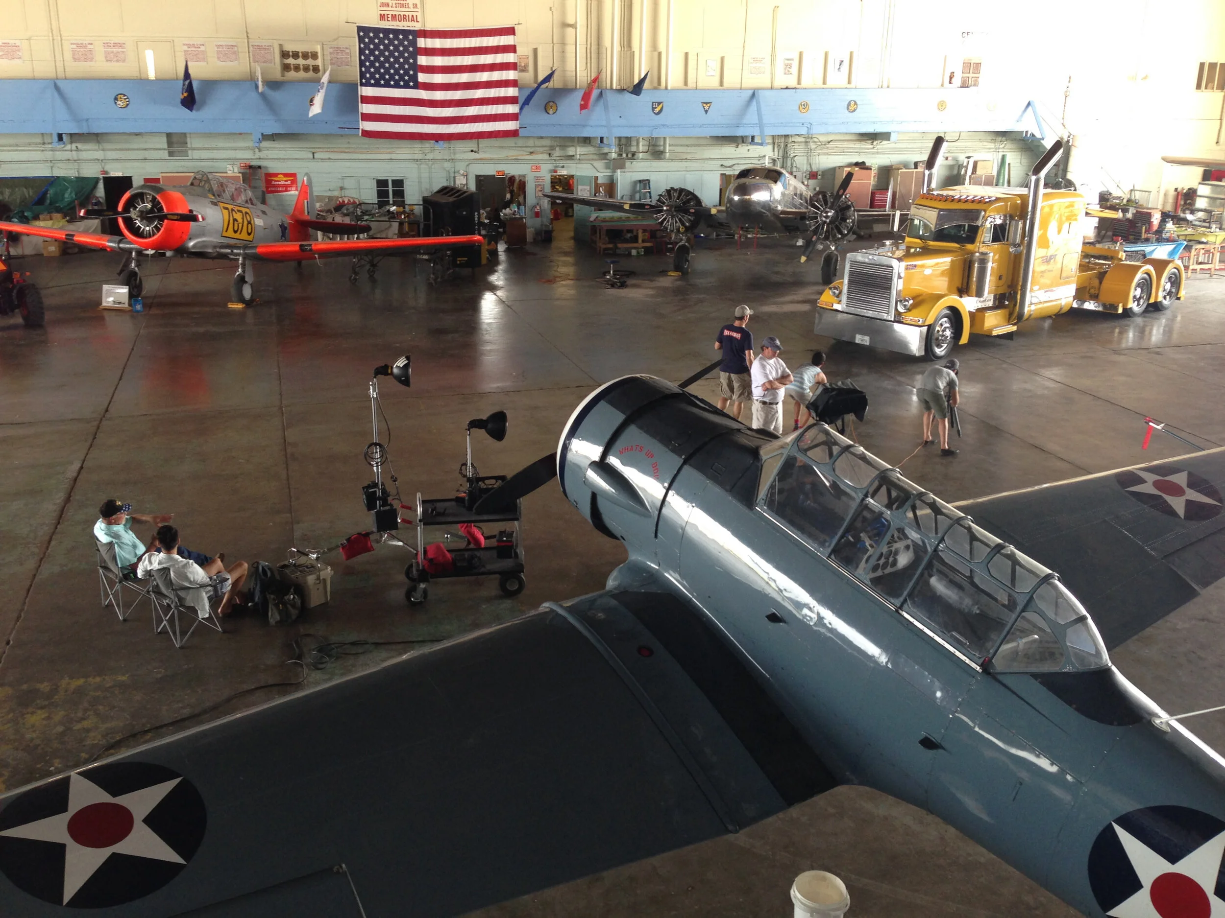 hangar.jpg