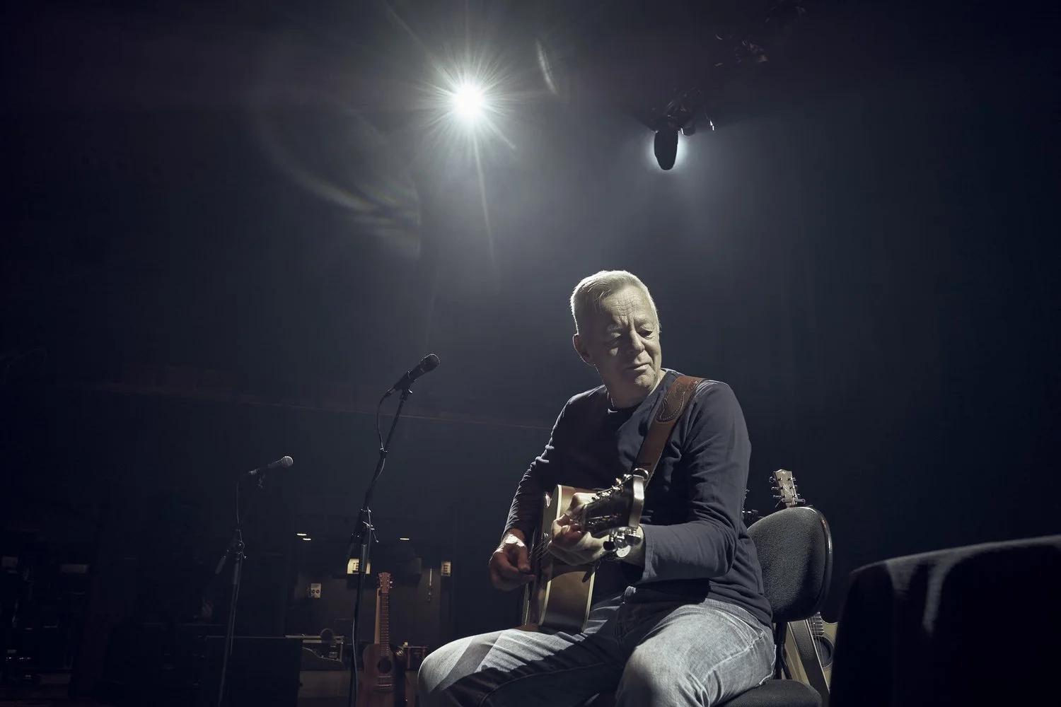ISP230528_Tommy+Emmanuel_Hamer+Hall_1405+1.jpg