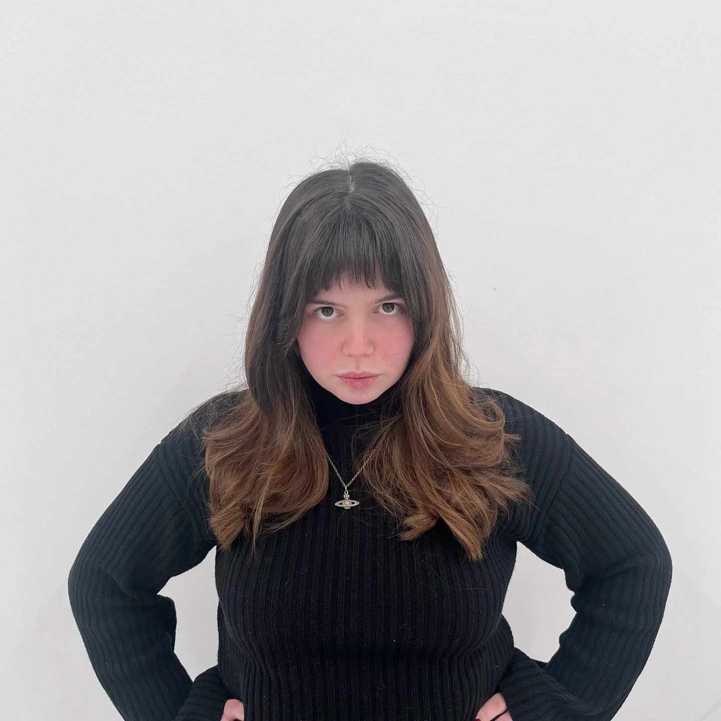 Big reshape for Maddy ! Resetting the health of her hair and finding some nice places for her waves to sit with her layers. The little cheek bang means she can be Amelie at any moment. ALSO how fab does her colour from December look? (swipe for befor
