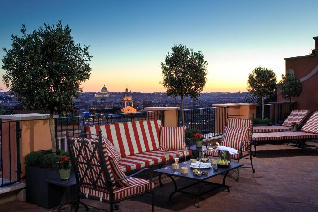 El cielo rooftop bar at Hotel de Ville in Rome Italy