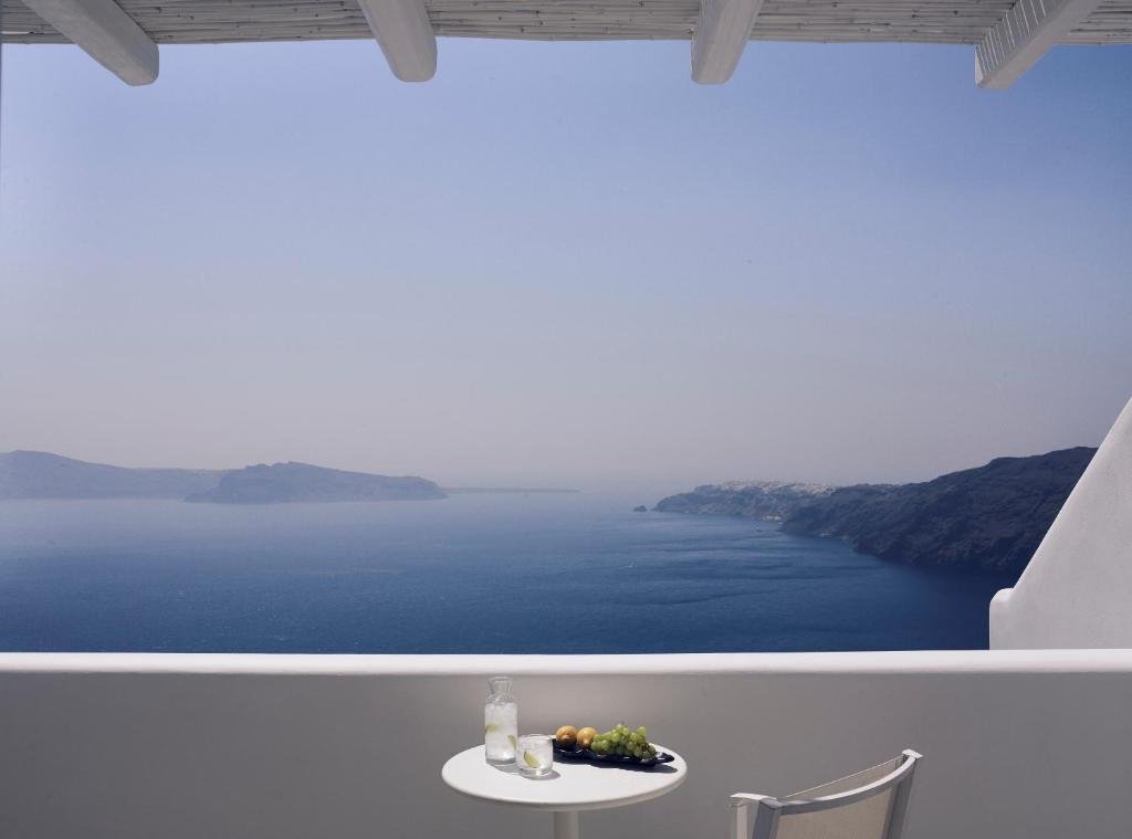 Best Hotels in Santorini: Where to Stay by Village