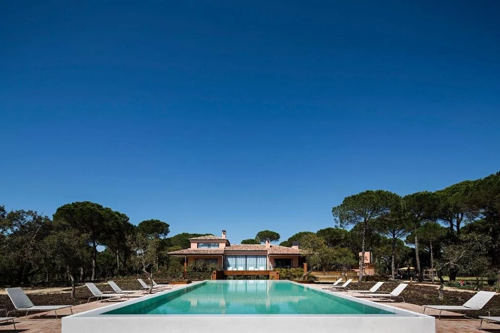 pool at sublime comporta in Portugal