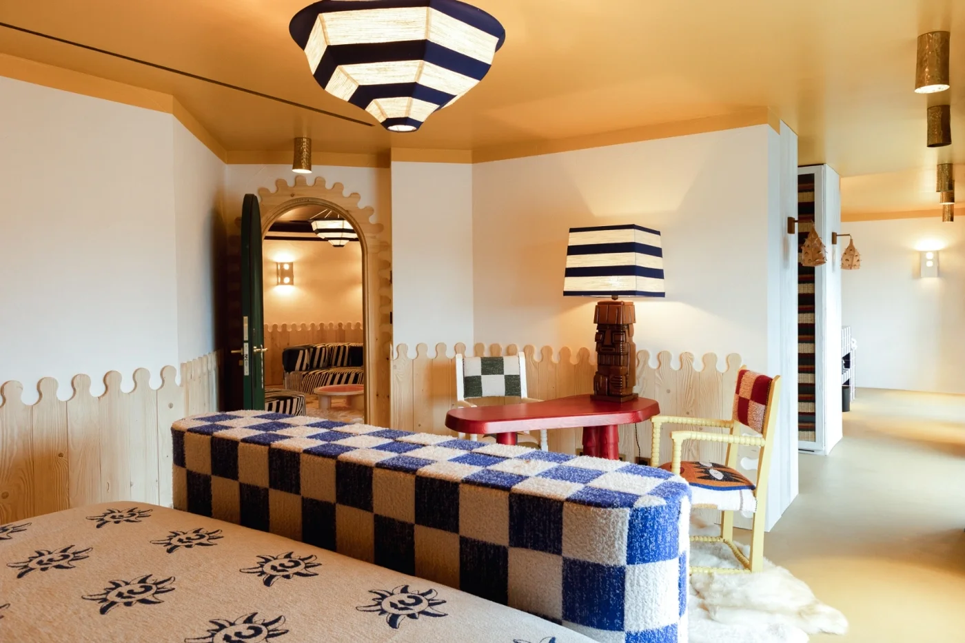 colorful suite at JNcquoi deli suite in carvahal portugal