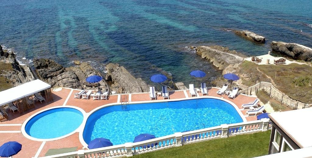 villa las tronas hotel and spa in sardinia italy pool overlooking the sea