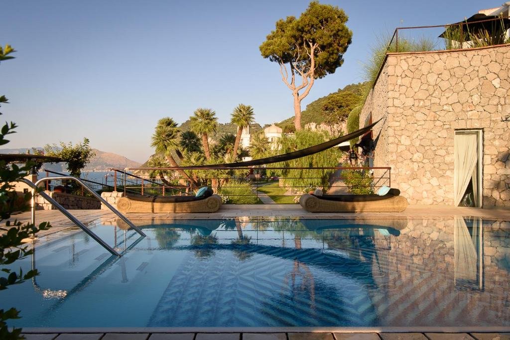 villa marina pool area in capri italy