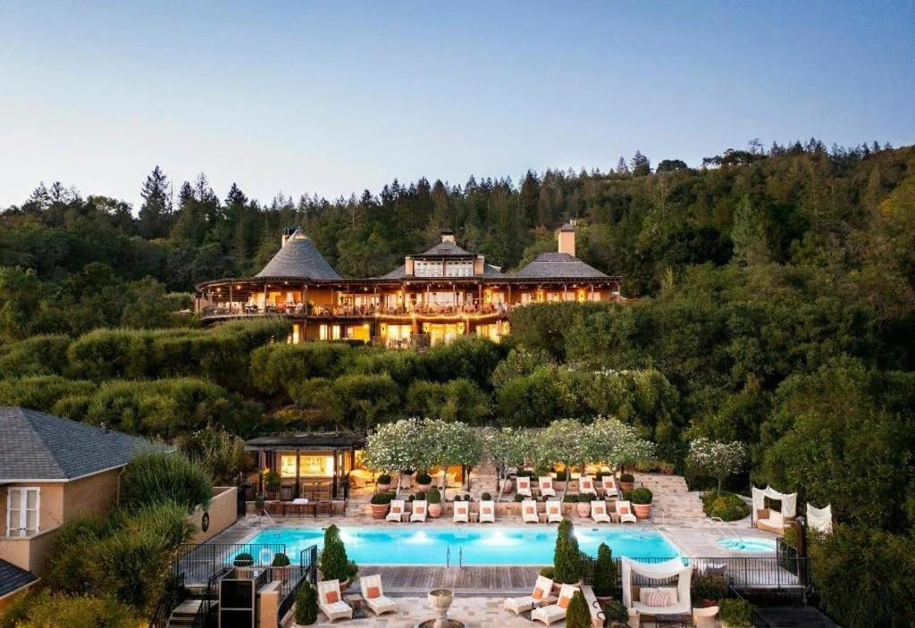 exterior and pool at auberge du soleil in napa california