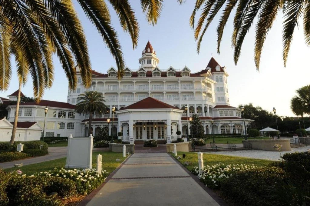 exterior of grand floridian resort and spa in disney world florida