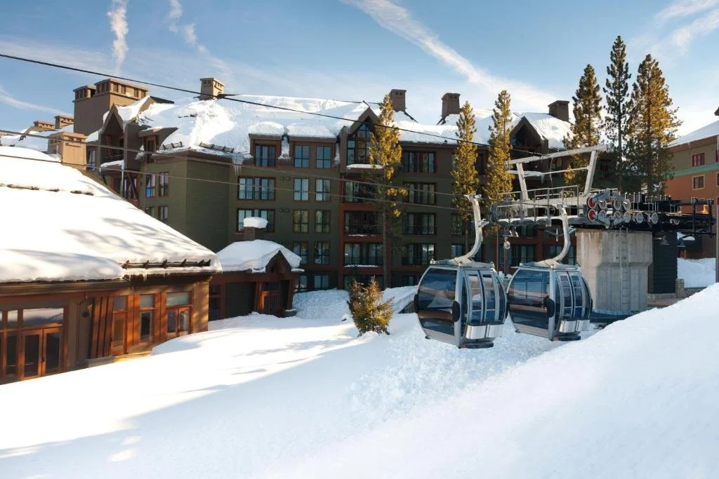 Gondola at Ritz-Carlton lake tahoe in the snow