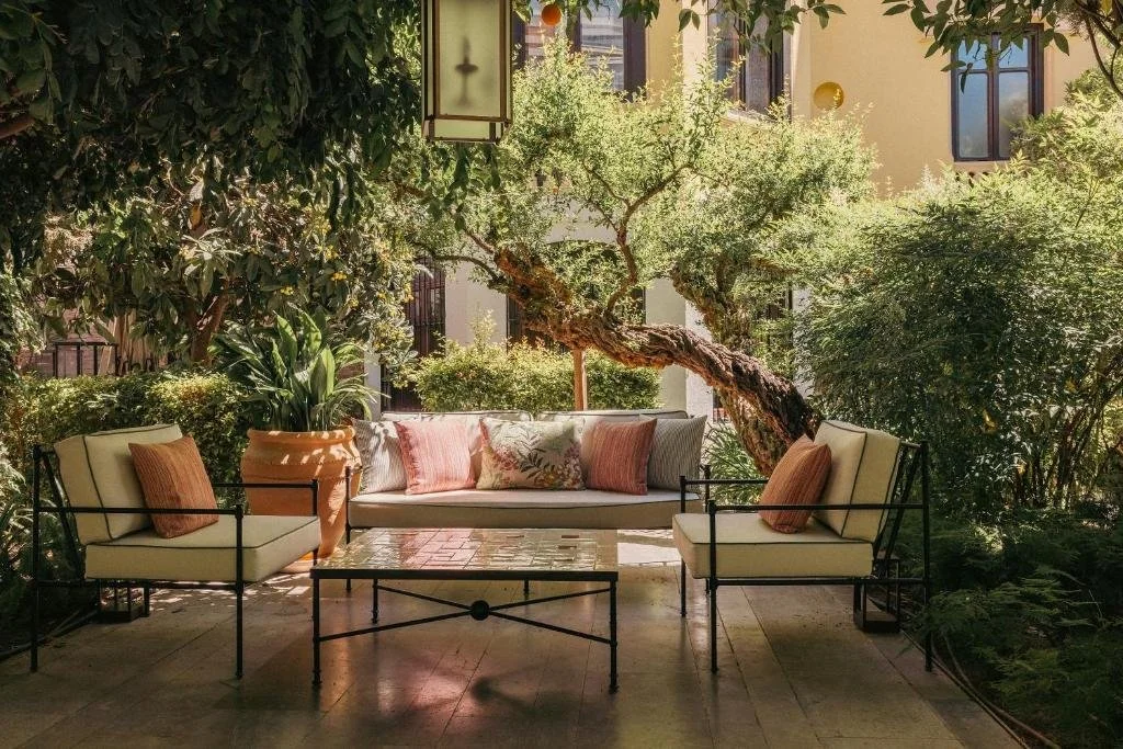patio area at hospes palacio de los patos in granada spain